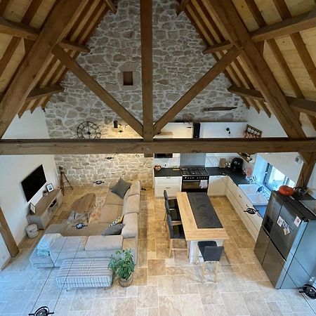 Villa Ancienne Grange Renovee En Xaintrie Hautefage Exterior foto