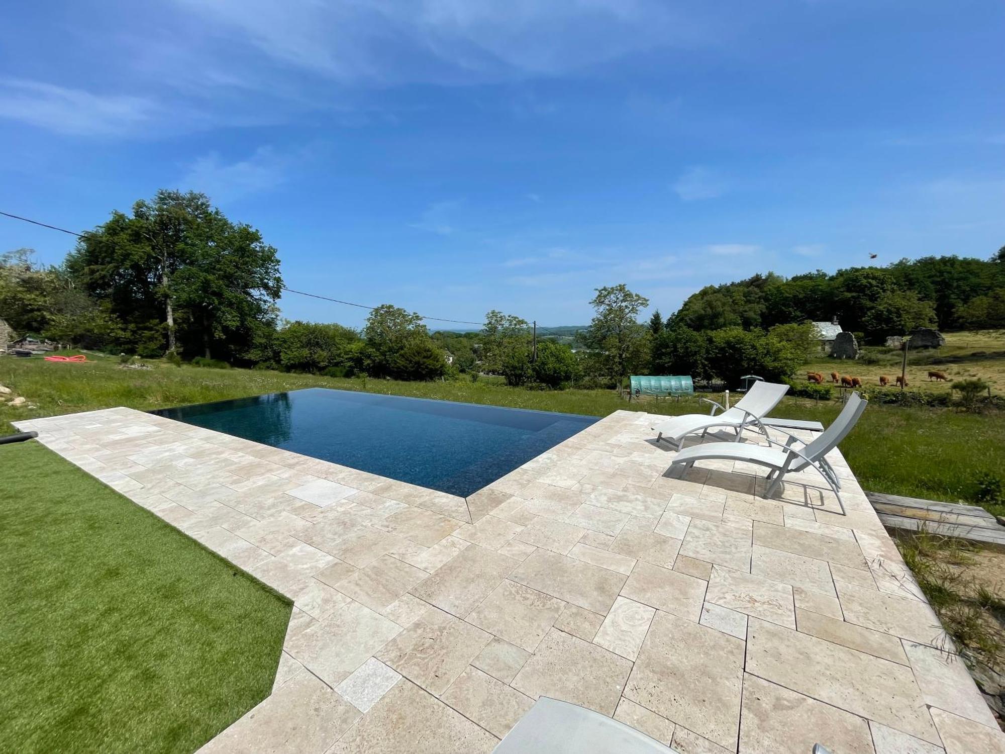 Villa Ancienne Grange Renovee En Xaintrie Hautefage Exterior foto